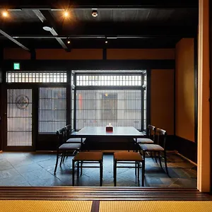 別荘 京都漆楼わかさや By 宿ルkyoto Hanare, 京都市